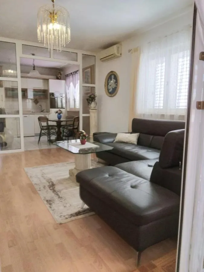 Apartmani Lastro Trogir 0*,  Croatia