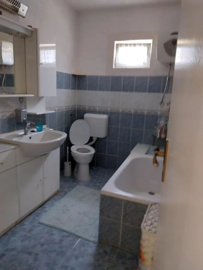 Apartmani Lastro Trogir 0*,